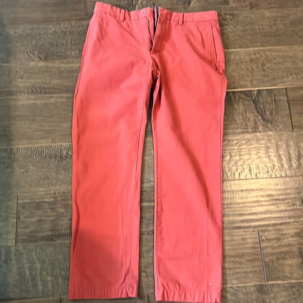Banana Republic khakis in red. 35x32.  Great shape-barely worn!